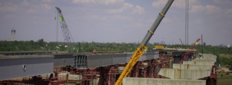Президент в черговий раз пообіцяв добудувати запорізькі мости через Дніпро