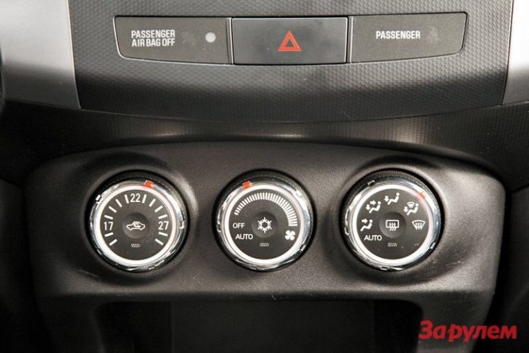 Проблема з регулюванням потужності обдування клімату. – Mitsubishi Outlander XL, 2.4 л., 2011 року