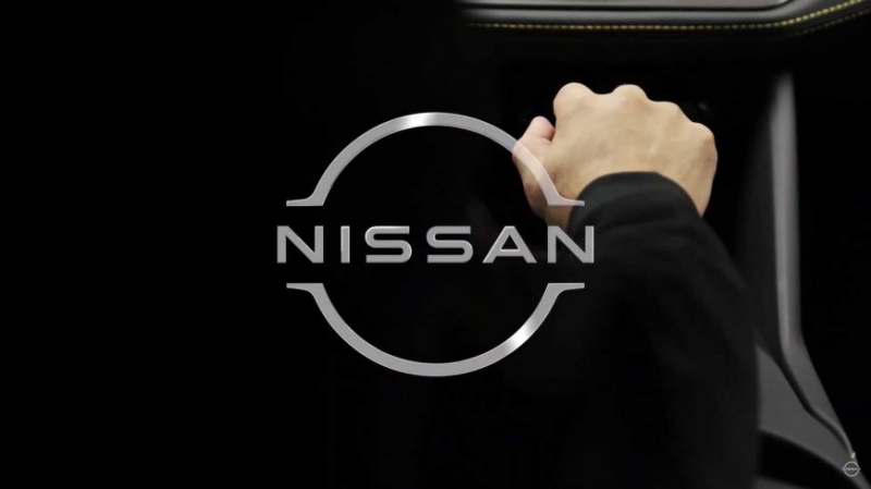 Nissan Z Proto демонструє елементи ретро-дизайну и механічну коробку передач