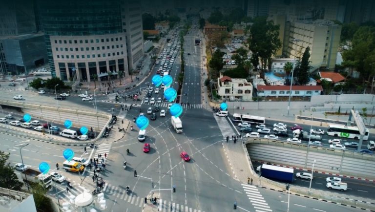 У Тель-Авіві побудована дорога з бездротовою зарядкою