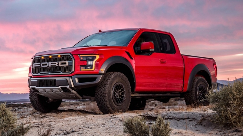 На фото: актуальний Ford F-150 Raptor SuperCab