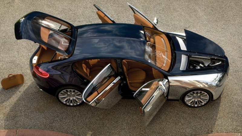 Коронавирус помешал Bugatti выпустить практичный суперкар