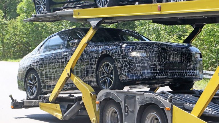 Електричний седан BMW i7 матиме запас ходу майже 500 кілометрів та потужність 500 кінських сил