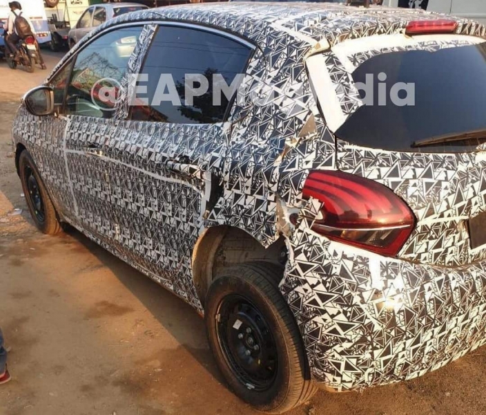 Peugeot 208 Hatchback (i20/Polo Rival) Spied Testing In India Once Again