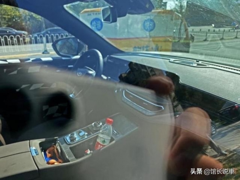 Ford Equator Spied In China With Mahindra XUV500-Like Digital Cockpit
