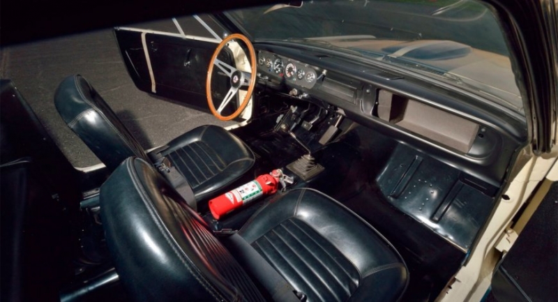 Гоночный Ford Shelby Mustang GT350R 1965 года продадут за огромную сумму