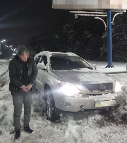 Правоохоронці Києва повідомили працівнику СТО про підозру за угон іномарки