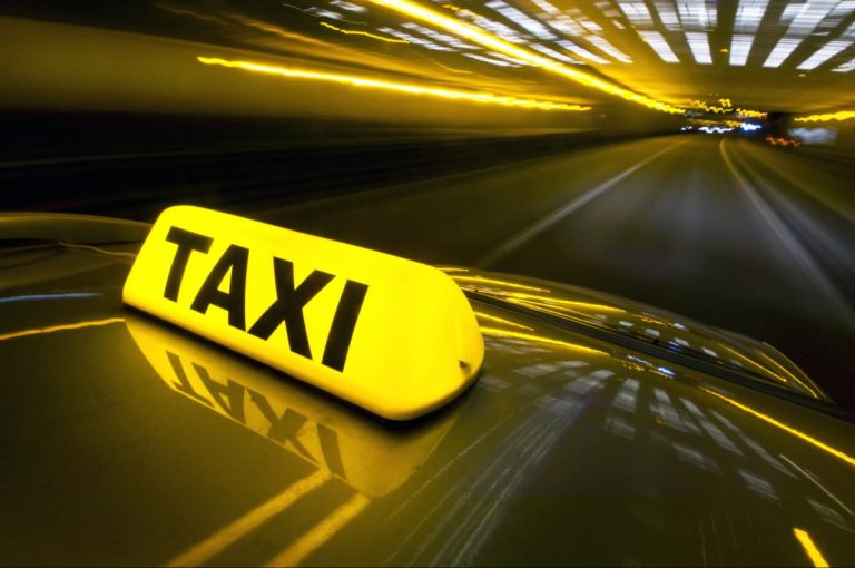Яке таксі замовити у Києві