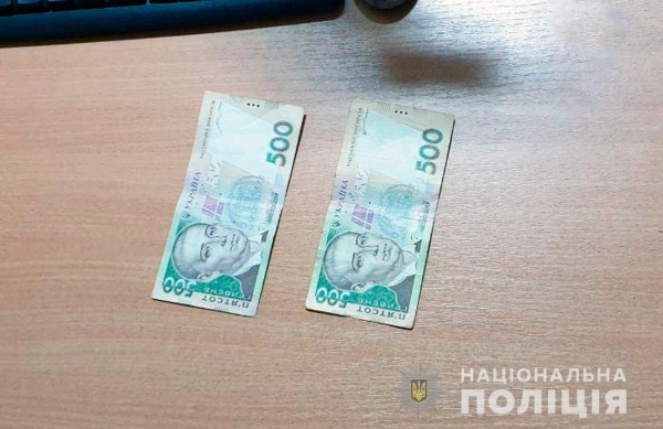 У Чернівецький області п’яний водій без посвідчення водія намагався підкупити поліцейських