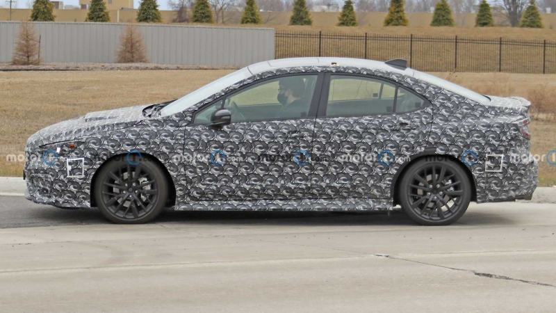 Новый Subaru WRX впервые заметили на тестах (20+ фото)