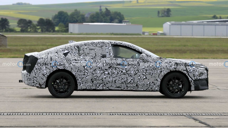 Новое кросс-купе Ford заметили на тестах в Германии (13 фото)