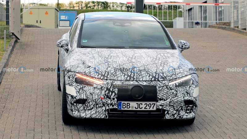Mercedes-Benz покажет в Мюнхене электроседан EQE и еще 7 новинок