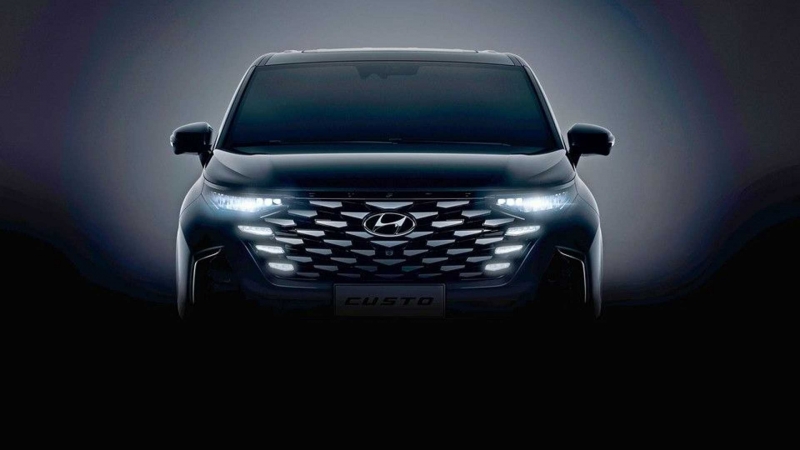 Минивэн Hyundai Custo предстал на официальных изображениях