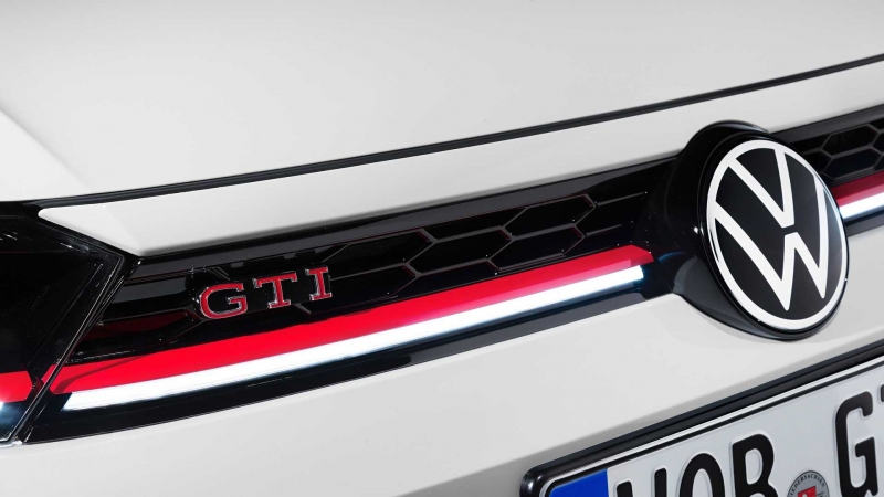 Штрафную опоздавшему: наконец, представлен VW Polo GTI