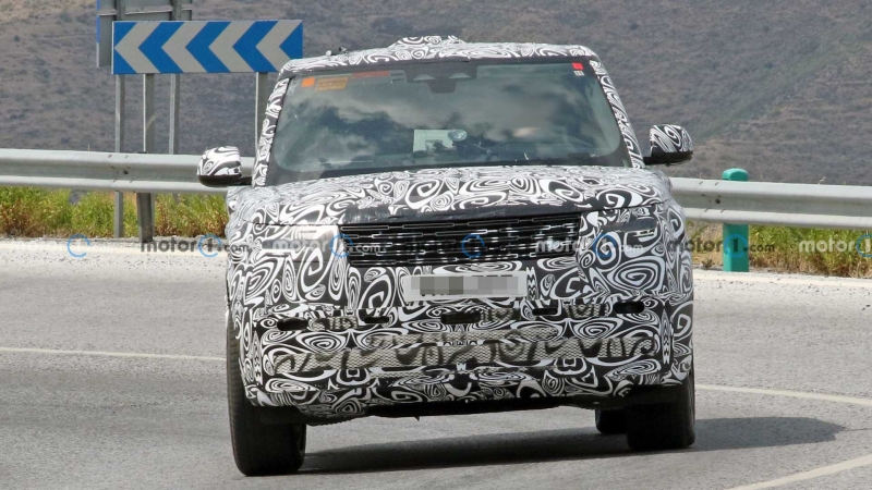 Range Rover может получить более эффективную гибридную установку