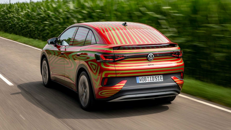 Volkswagen представил ID.5 GTX, но пока только в красочной пленке