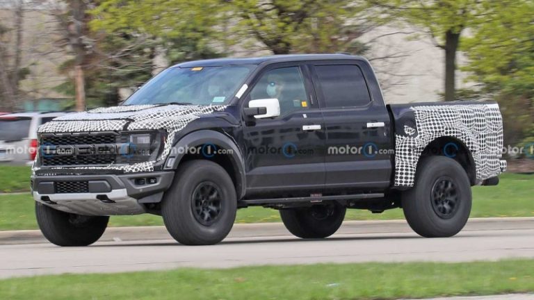 Ford F-150 Raptor R з V8 вийде не раніше кінця 2022 року