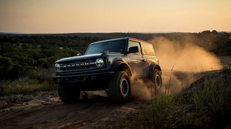 Ford подтвердил выпуск Bronco Raptor и показал тизер