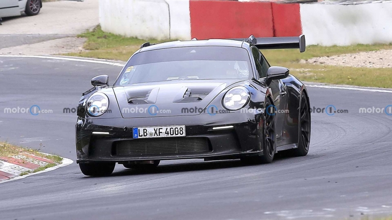 Porsche 911 GT3 RS приоткрыл новые детали кузова