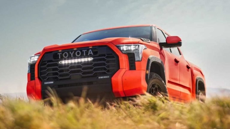 Toyota показала фінальний тизер нової Tundra. Фото