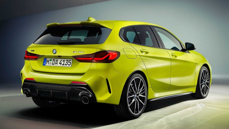 BMW улучшила самую мощную «единичку»
