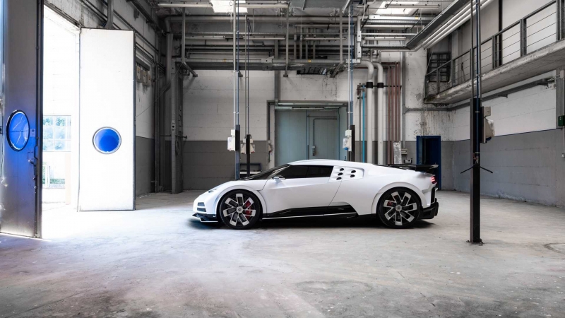Bugatti испытала гиперкар Centodieci на 45-градусной жаре