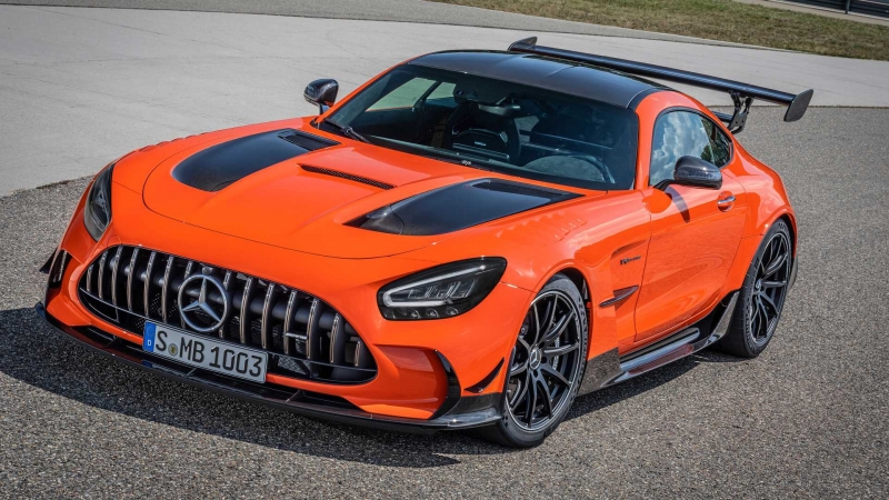 Купе и родстер Mercedes-AMG GT исчезнут уже в этом году