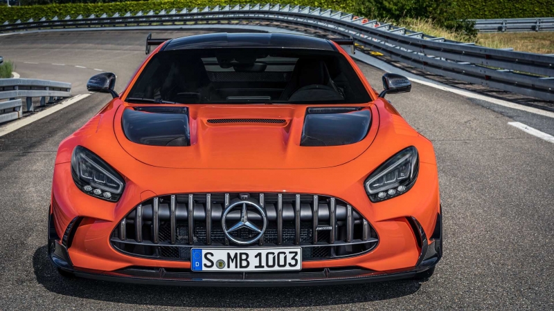 Купе и родстер Mercedes-AMG GT исчезнут уже в этом году