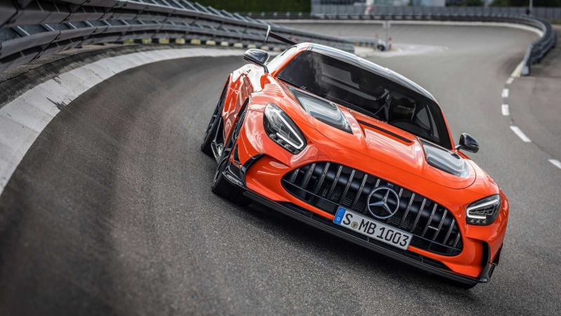 Купе и родстер Mercedes-AMG GT исчезнут уже в этом году