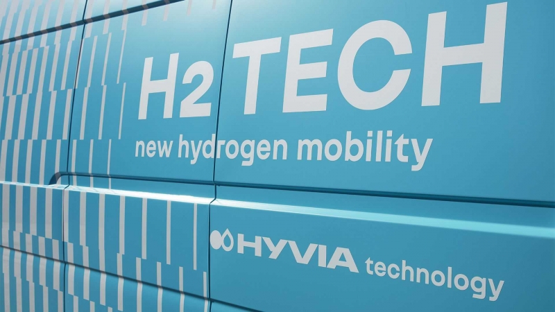 Renault показала водородный фургон Master и заправки для него