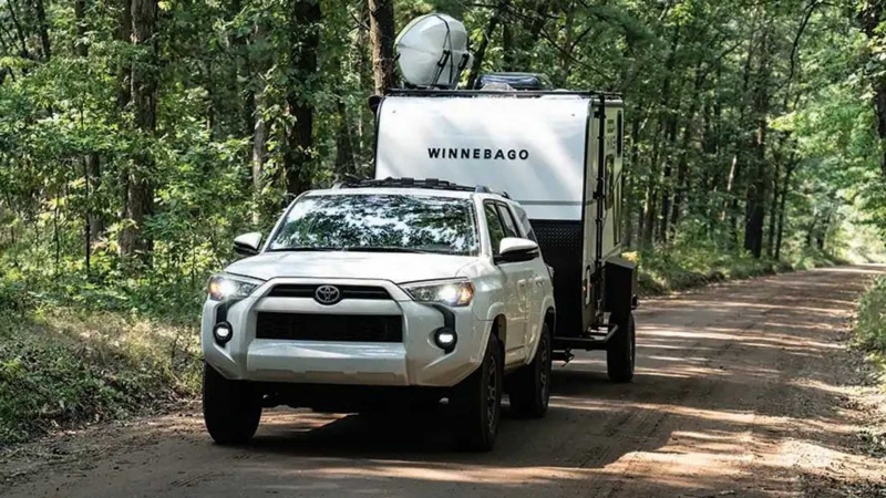 Winnebago представил легкий трейлер для жизни на открытом воздухе