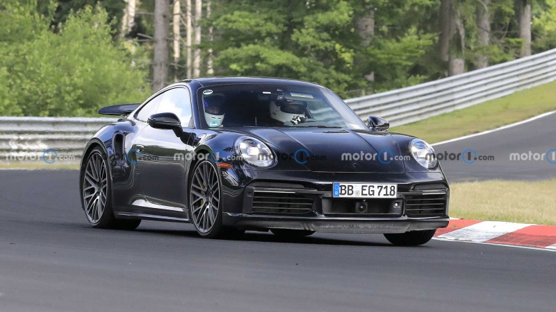 Босс Porsche подтвердил выпуск гибридного спорткара 911