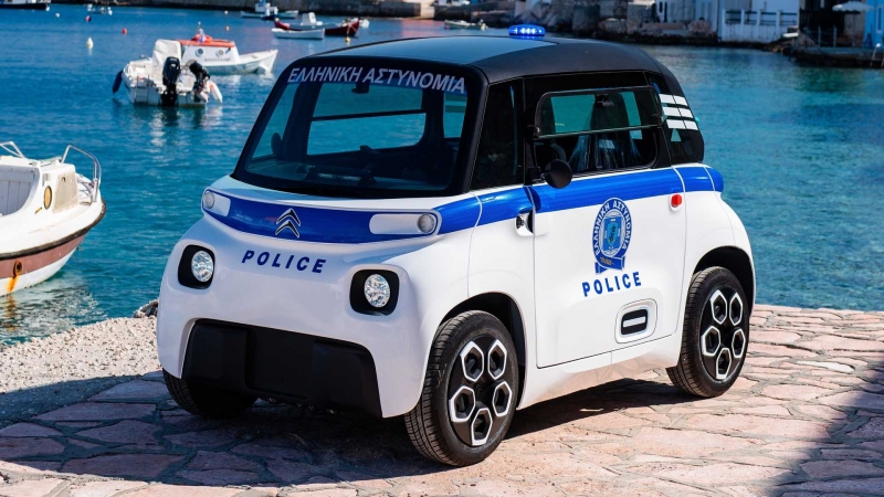 Электрический Citroen Ami заступил на службу в полицию