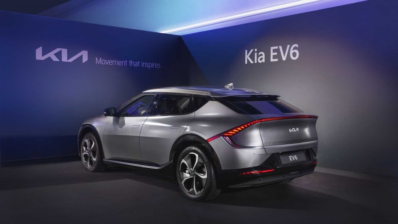 Kia EV6 превзошел собрата от Hyundai (оба появятся в России)