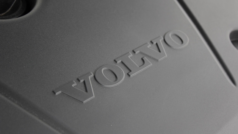 Чужой среди своих: Volvo сохранит седаны и универсалы