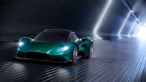 Aston Martin переименует среднемоторный Vanquish до премьеры