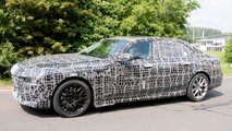 BMW может выпустить мощный гибридный седан M7