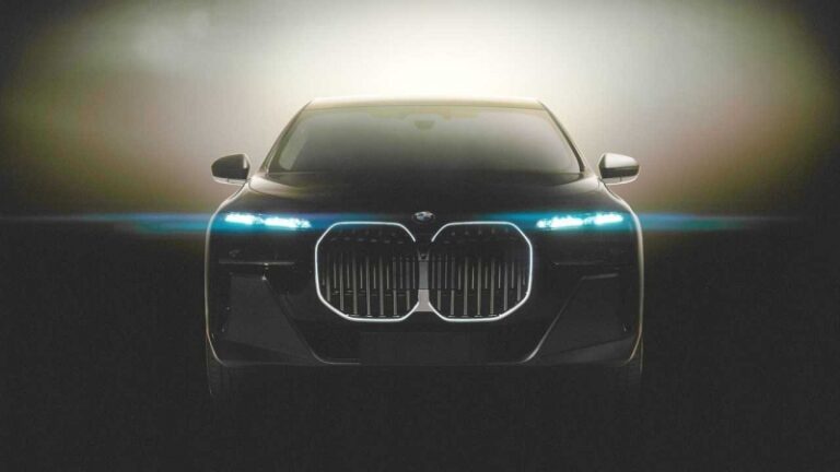 BMW розкрила терміни прем’єри нової «сімки»
