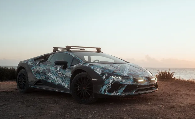 Lamborghini показала позашляховий суперкар Huracan Sterrato. Відео