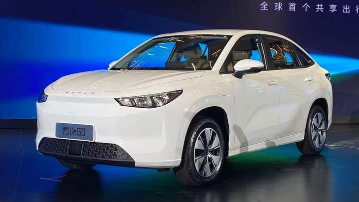 Китайці випустили недороге електричне таксі зі змінними батареями