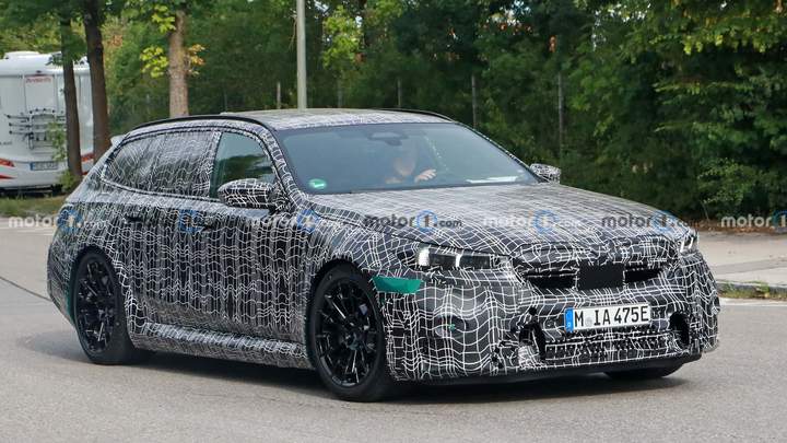 З’явились перші шпигунські фото нового BMW M5 Touring