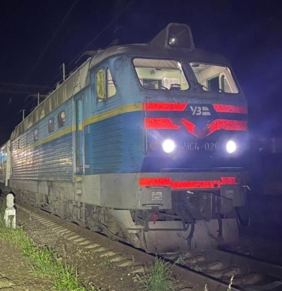 На Львівщині внаслідок наїзду пасажирського потяга загинув чоловік – поліцейські проводять розслідування
