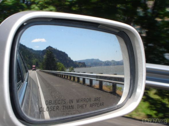 Чому одне дзеркало авто наближає, а друге показує в зменшеному вигляді: що треба знати новачку