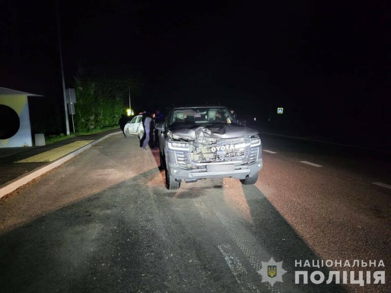 Поліція Вінницької області розслідує обставини ДТП, внаслідок якої загинула жінка-пішохід