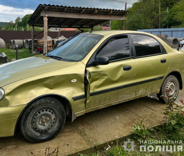 На Тячівщині поліція затримала зловмисника, який у стані спʼяніння викрав авто та скоїв на ньому дві аварії