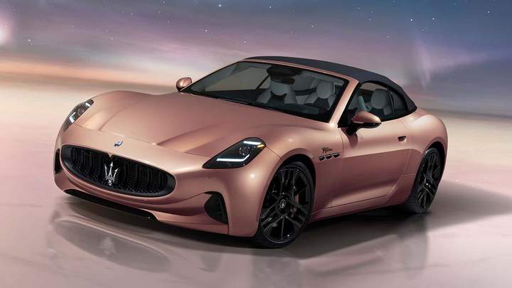 Електричний кабріолет Maserati GranCabrio Folgore отримав 818 “конячок”