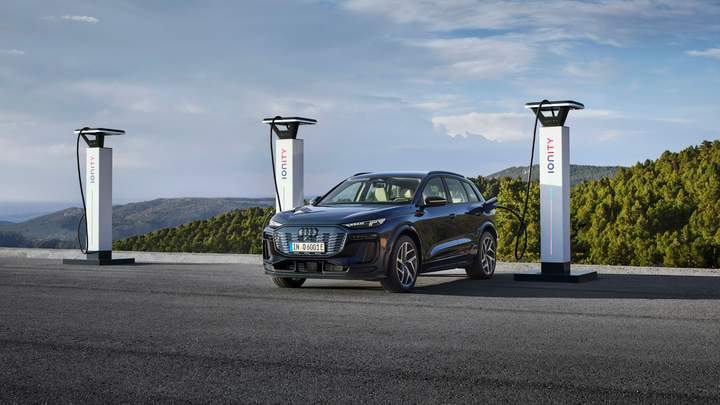 Audi оголосила нові технічні подробиці Q6 e-tron