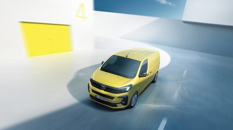 Стало відомо про ціни на новий Opel Vivaro в Україні