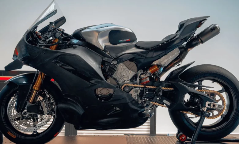 Команда Barni представила гоночний електронний кит для Ducati Panigale V4