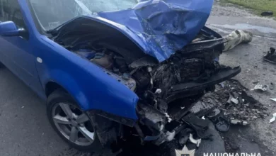 У Переяславі зіткнулися Volkswagen і мотоцикл: травмований байкер